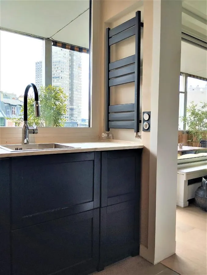 Elegant 48Sqm Apartment Eiffel - View & Large Terrace Paris France